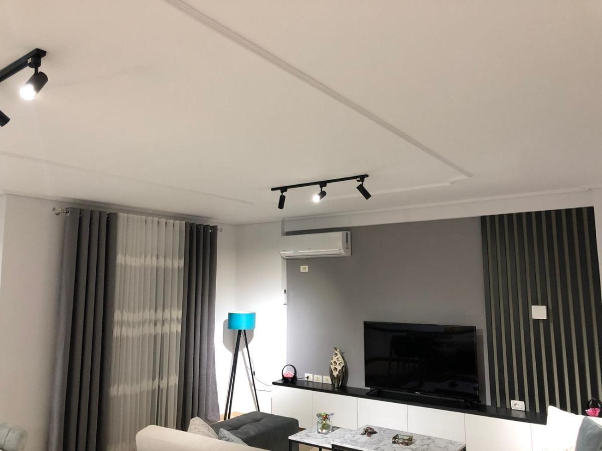 Sea La Vie- Apartment Саранда Экстерьер фото