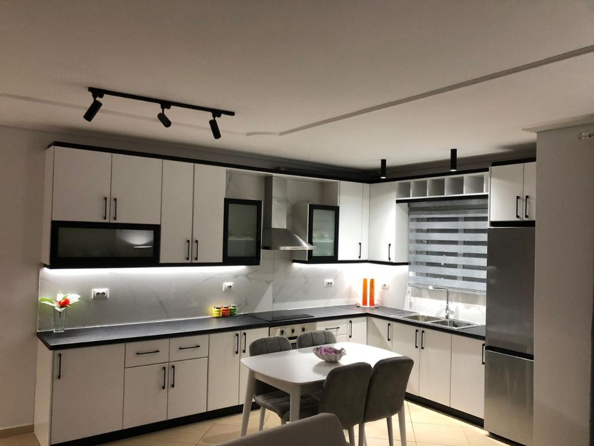 Sea La Vie- Apartment Саранда Экстерьер фото